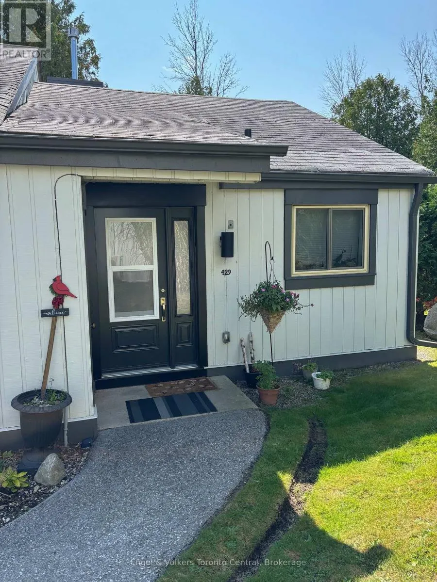 17 - 429 OXBOW CRESCENT, #17