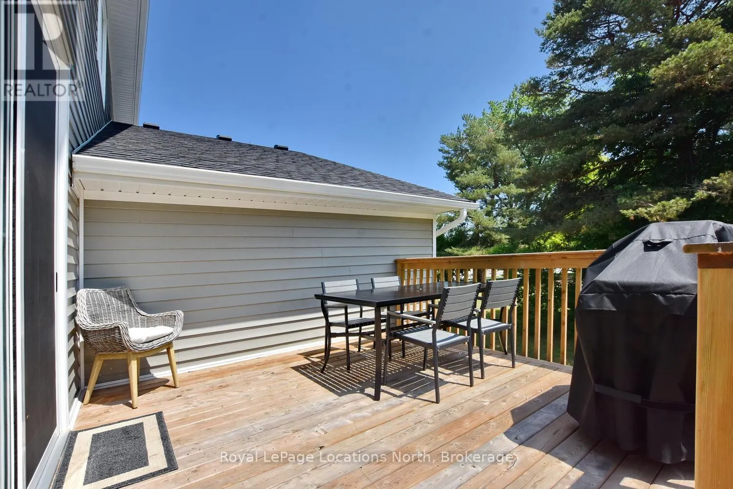 11 LOCKE AVENUE