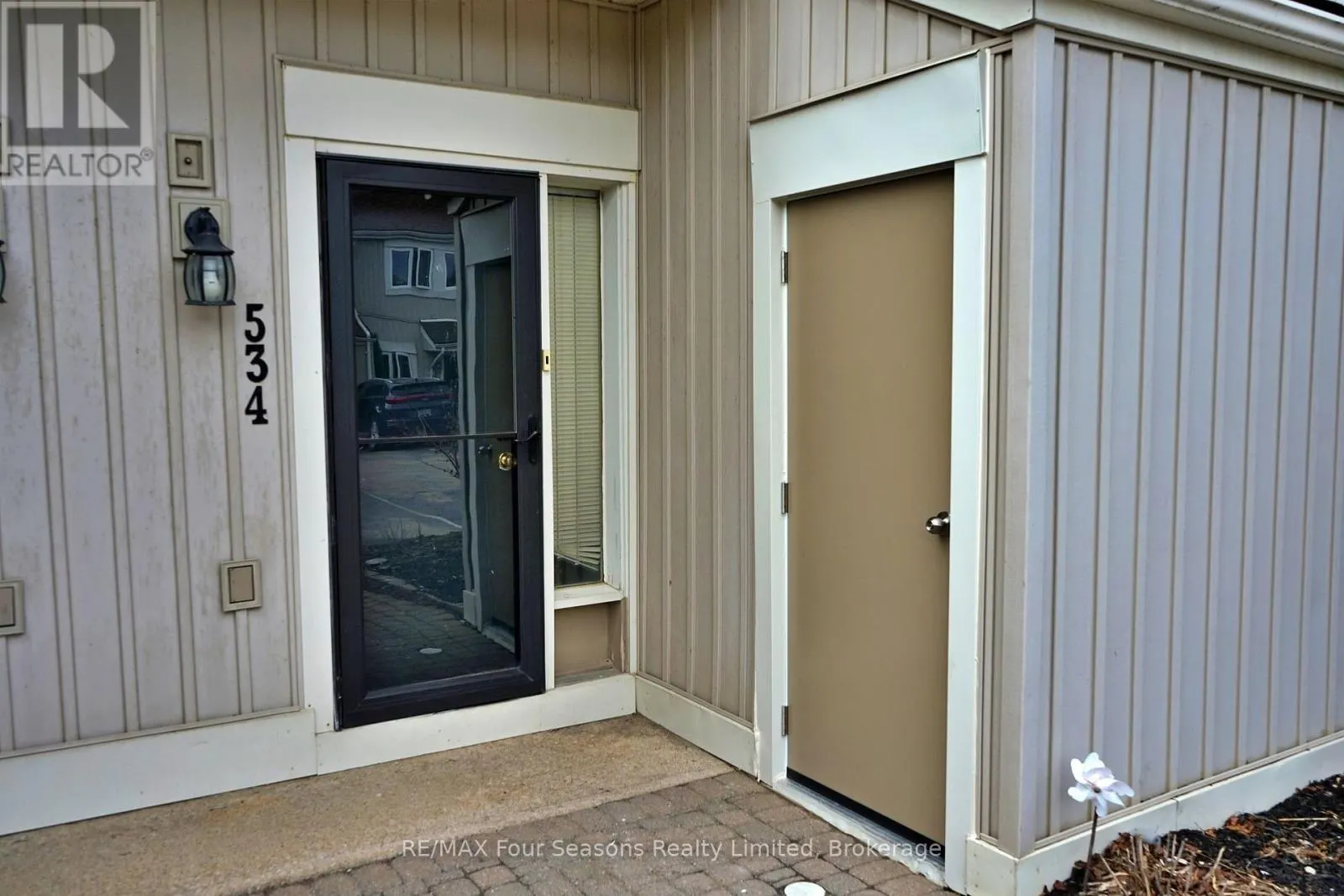 534 - 22 DAWSON DRIVE, #534