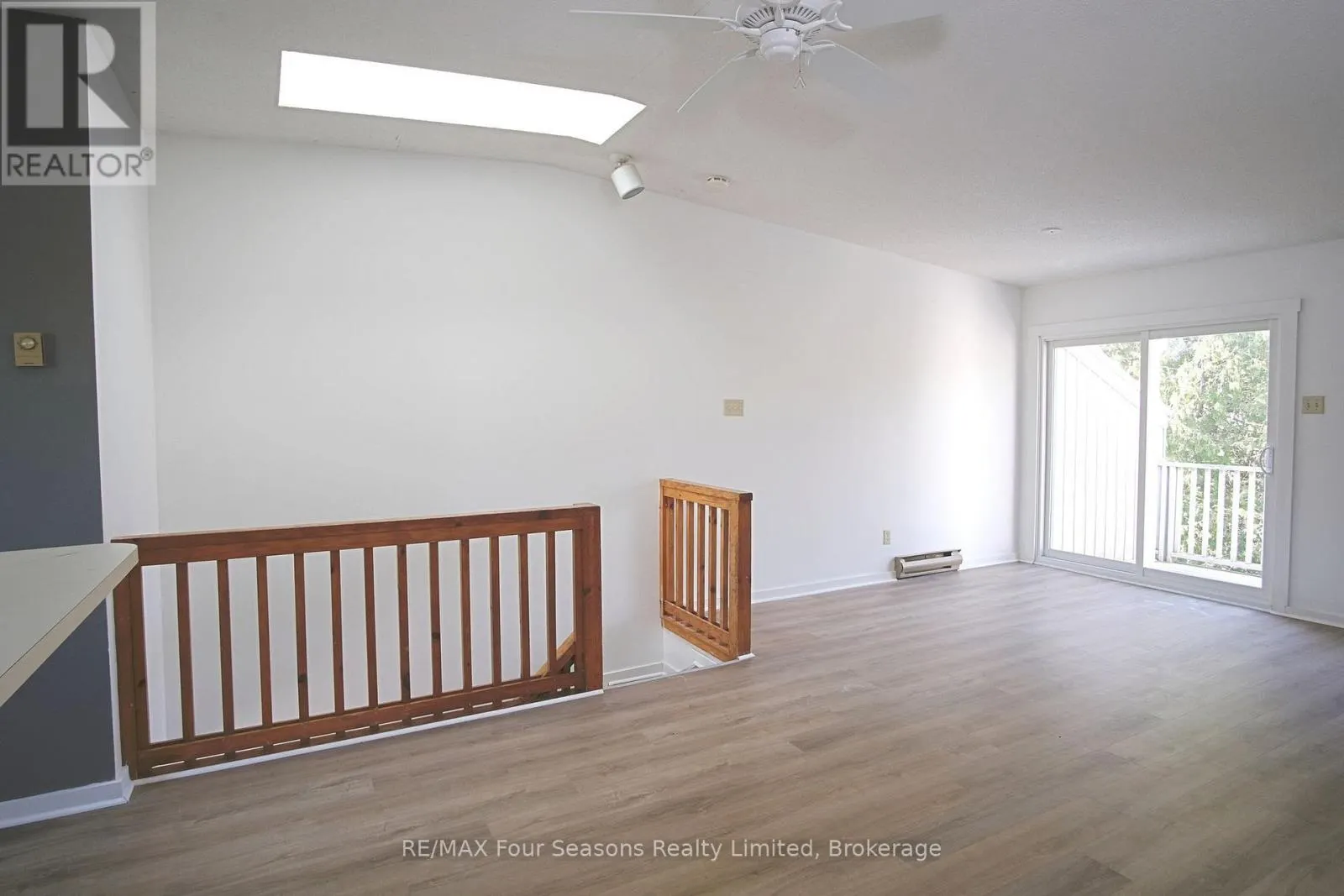 534 - 22 DAWSON DRIVE, #534