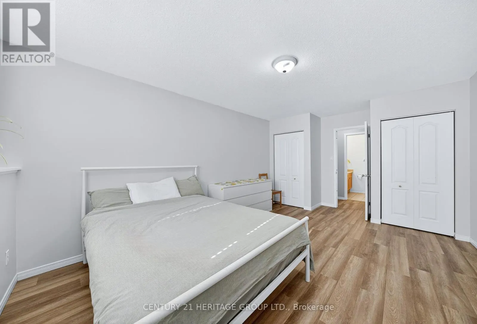 250 KATHLEEN CRESCENT