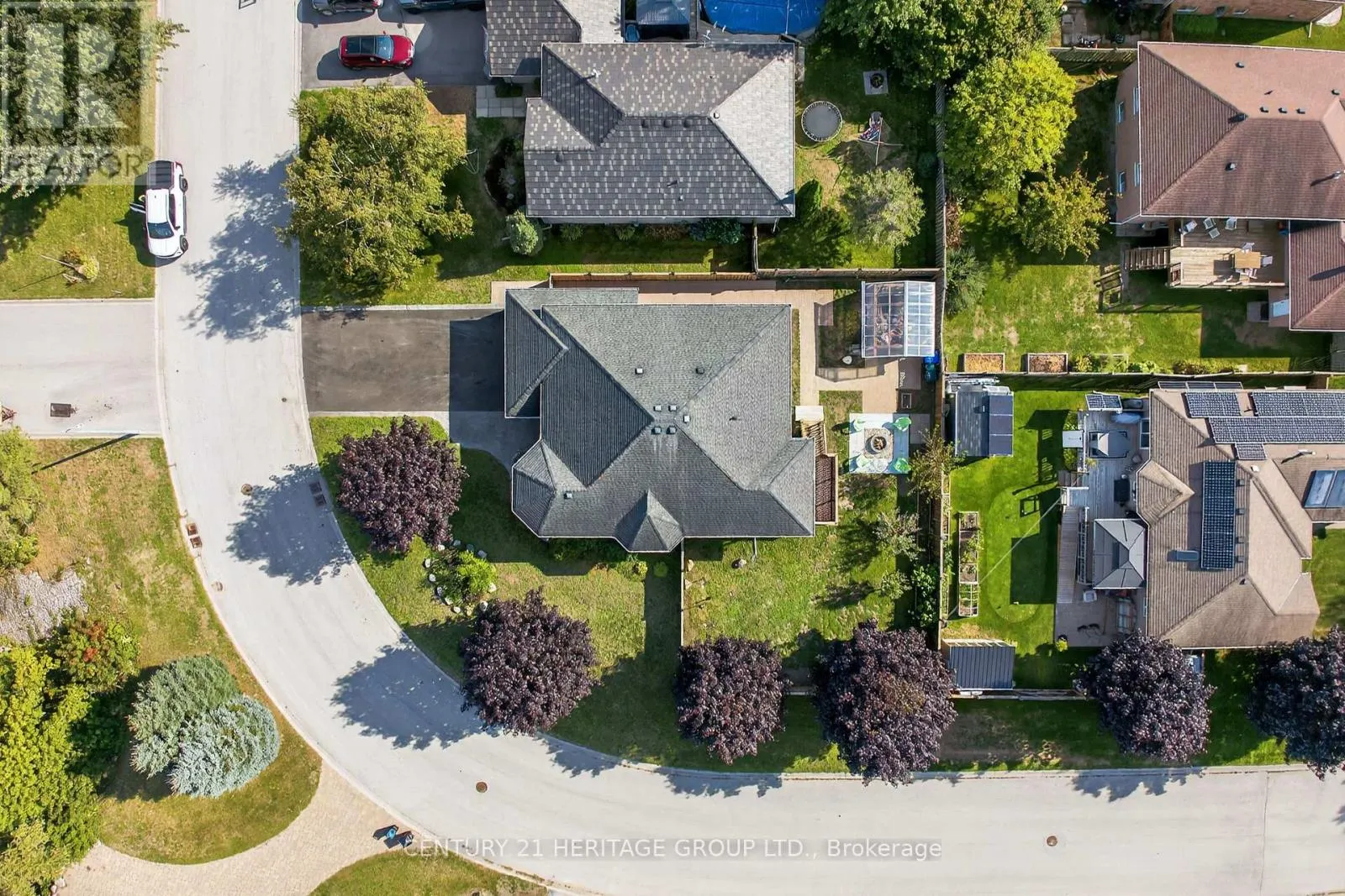 250 KATHLEEN CRESCENT