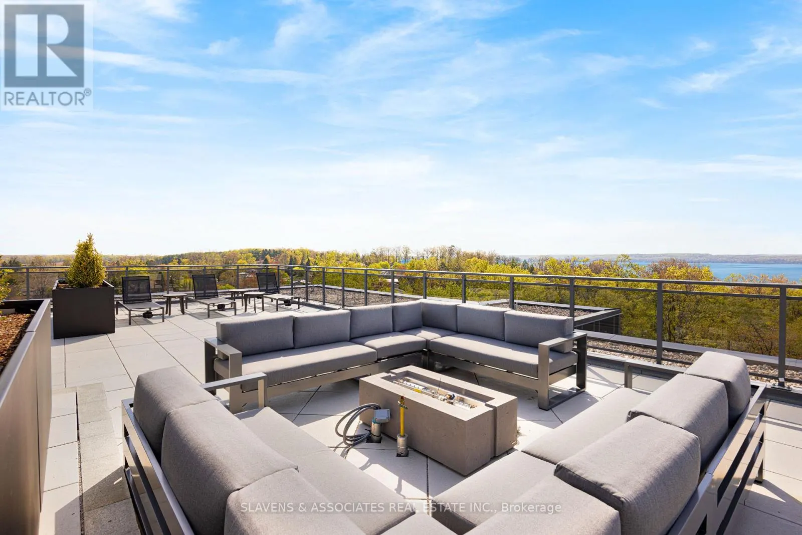 514 - 41 JOHNSON STREET