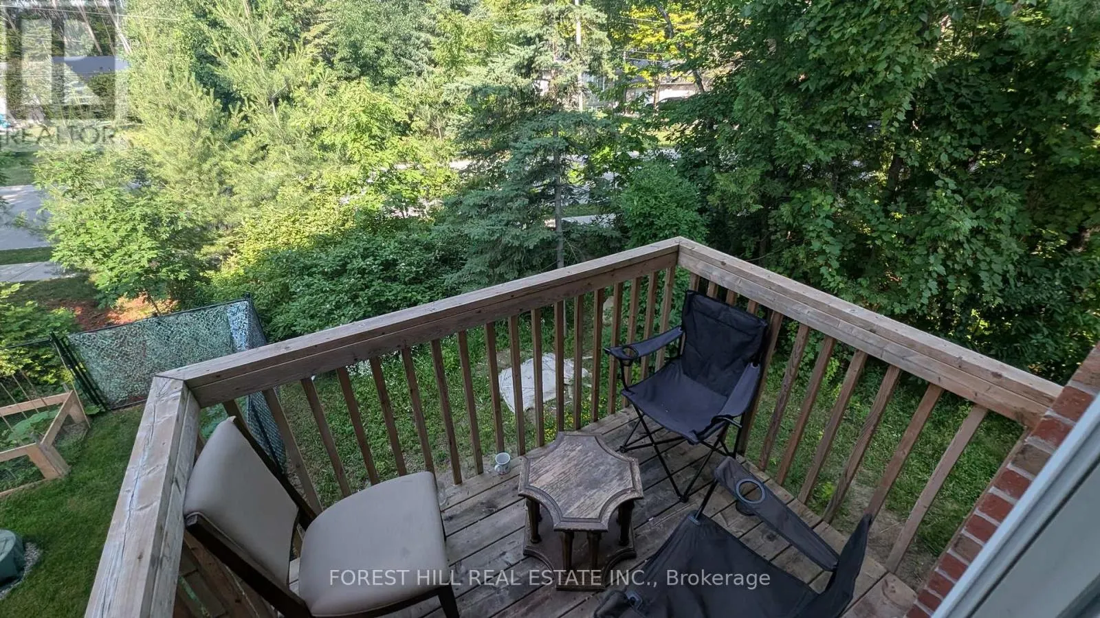 18 FARWELL AVENUE