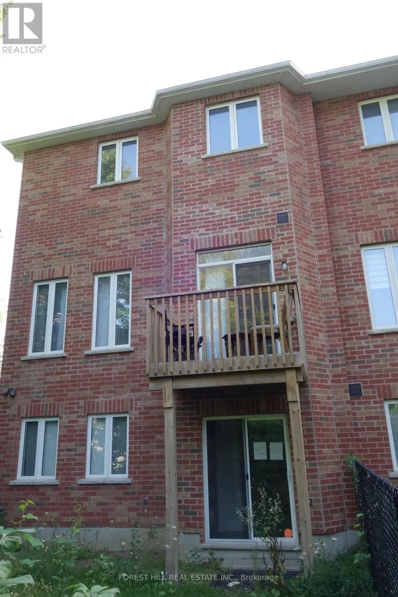 18 FARWELL AVENUE