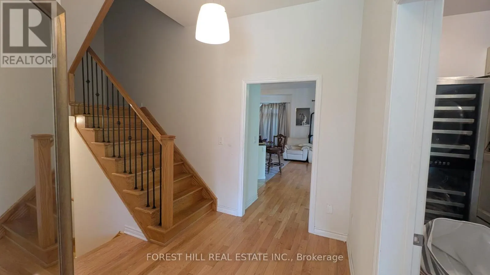 18 FARWELL AVENUE