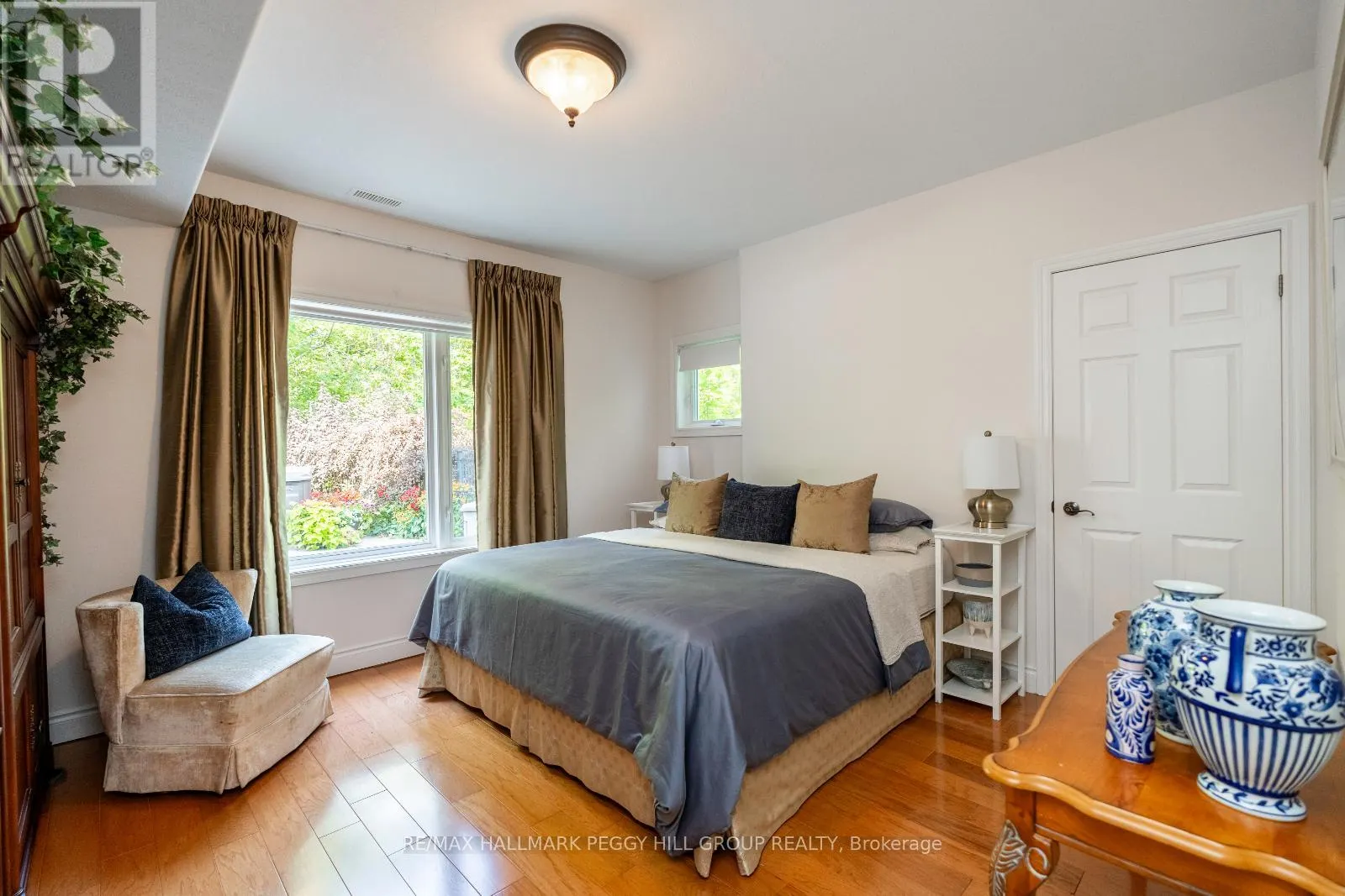 7 MAPLE RIDGE ROAD