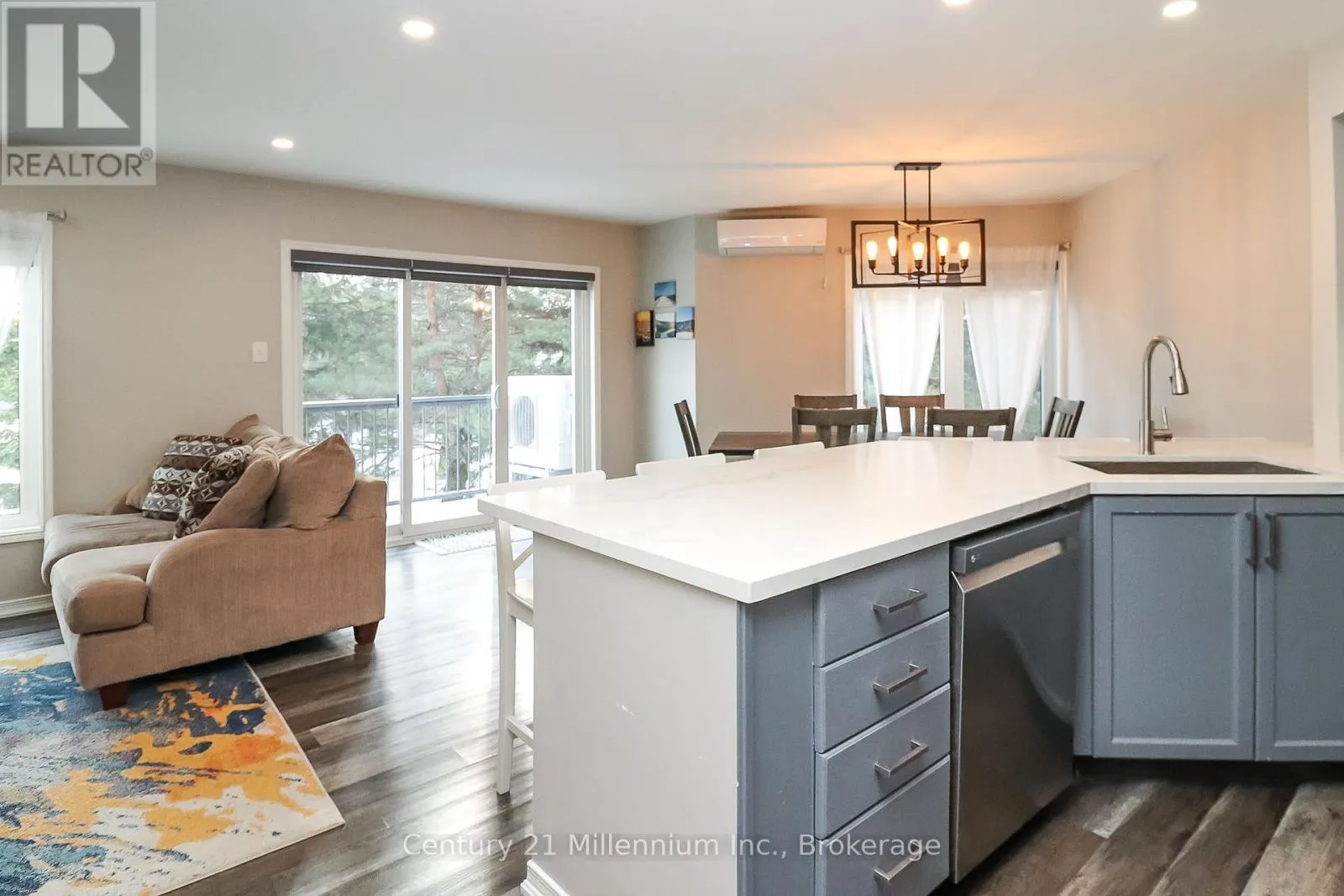 12 - 360 MARINERS WAY, #12