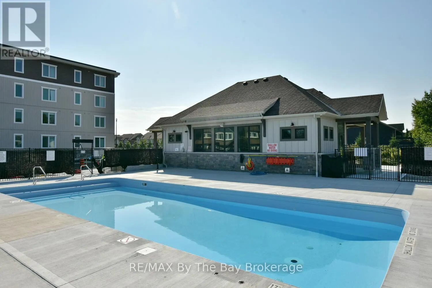 206 - 17 SPOONER CRESCENT, #206