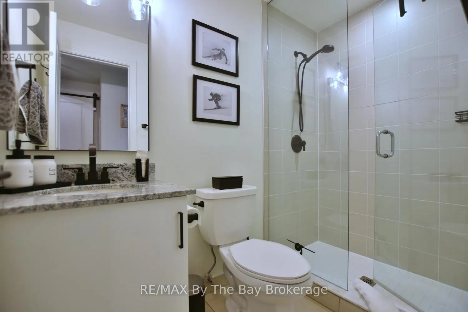 206 - 17 SPOONER CRESCENT, #206