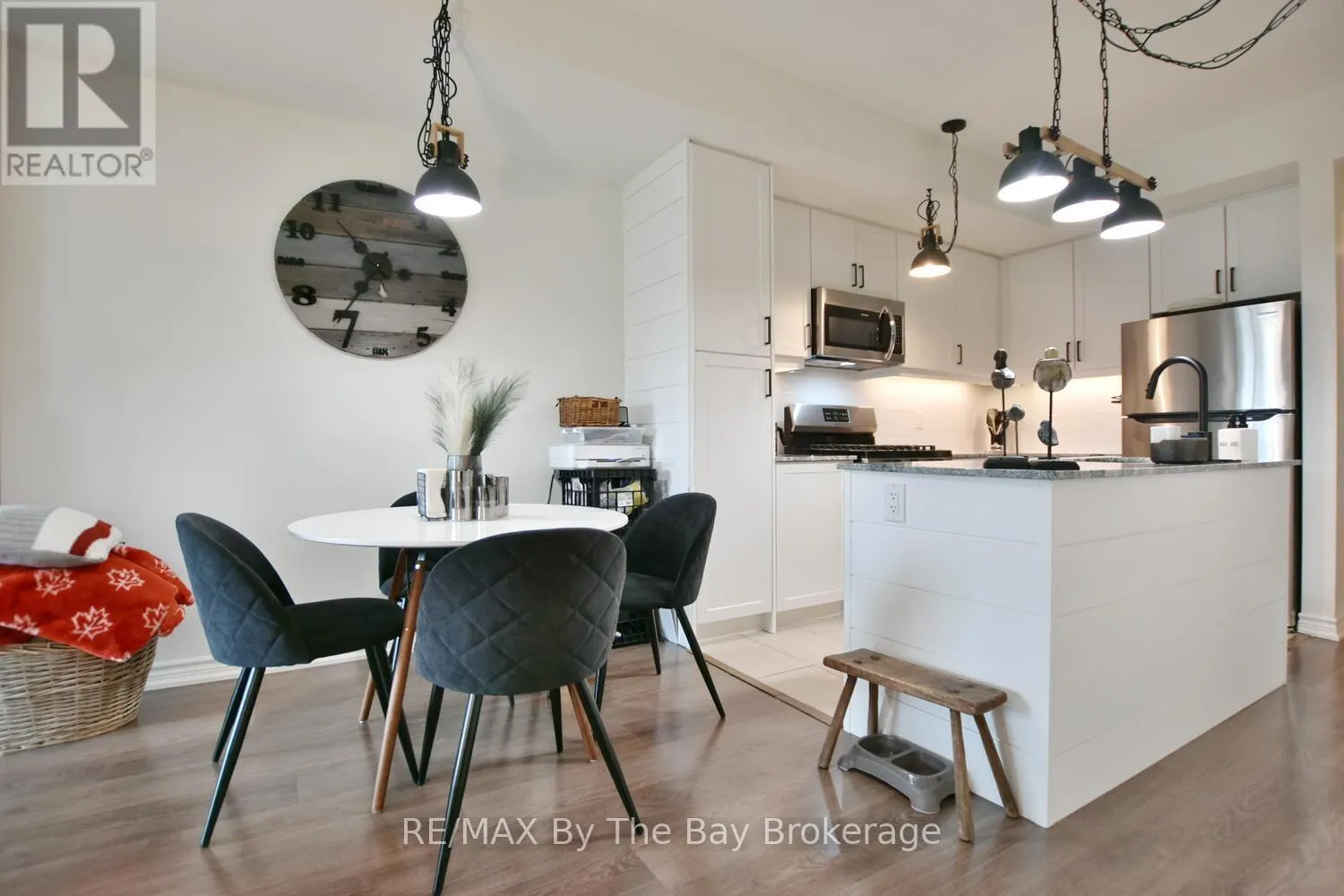 206 - 17 SPOONER CRESCENT, #206