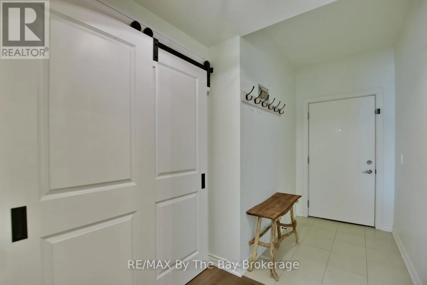 206 - 17 SPOONER CRESCENT, #206