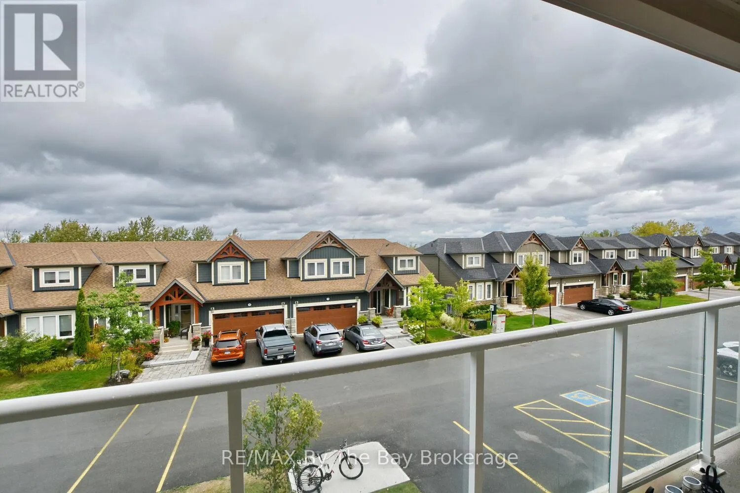206 - 17 SPOONER CRESCENT, #206