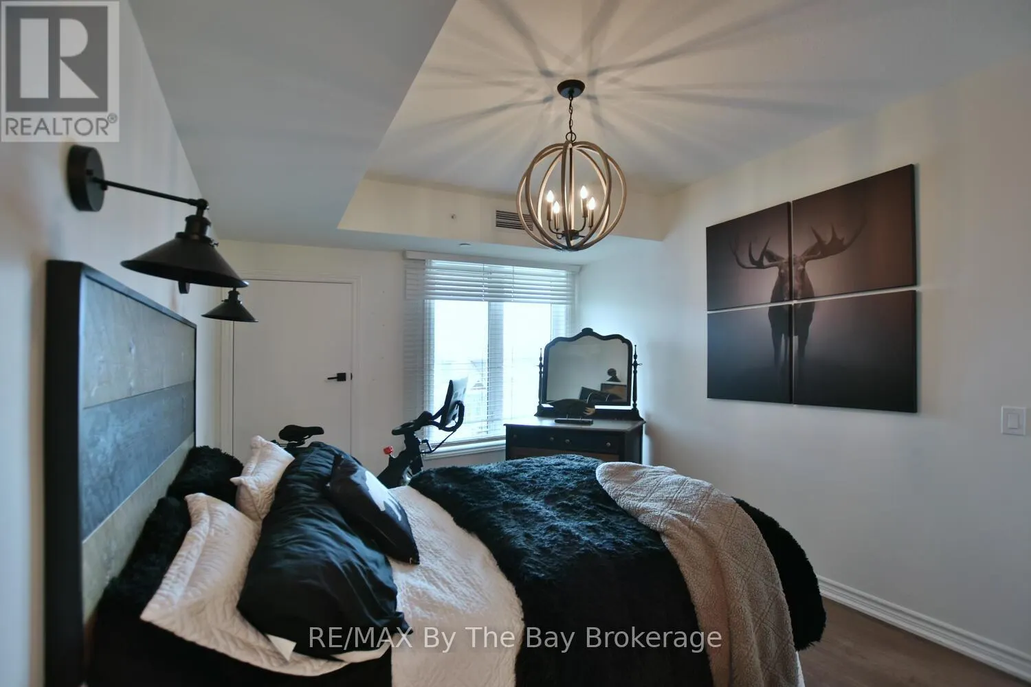 206 - 17 SPOONER CRESCENT, #206