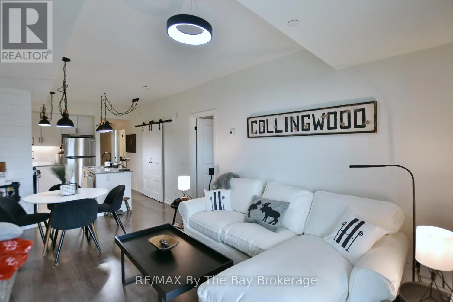206 - 17 SPOONER CRESCENT, #206