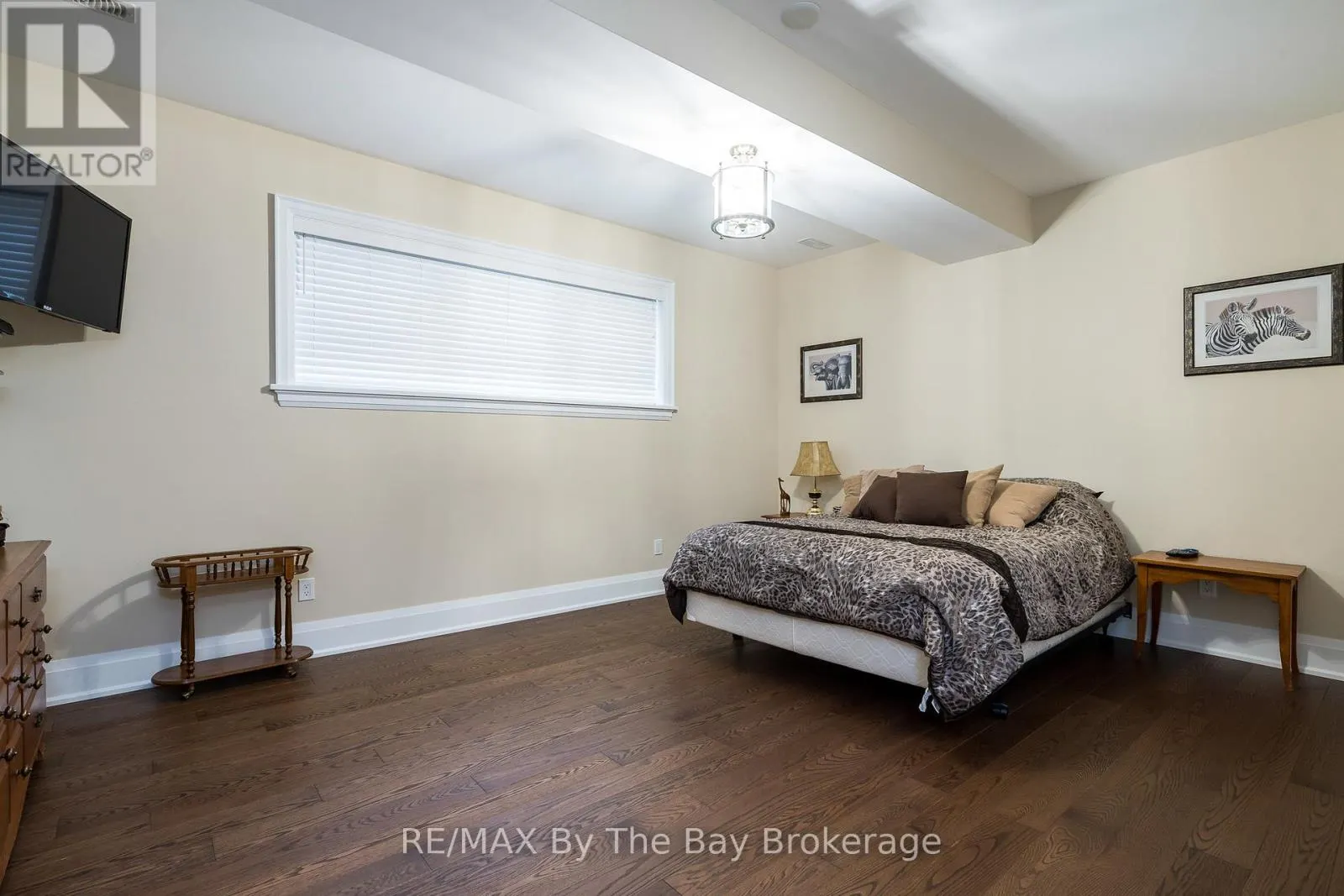 18 EDGEWATER ROAD