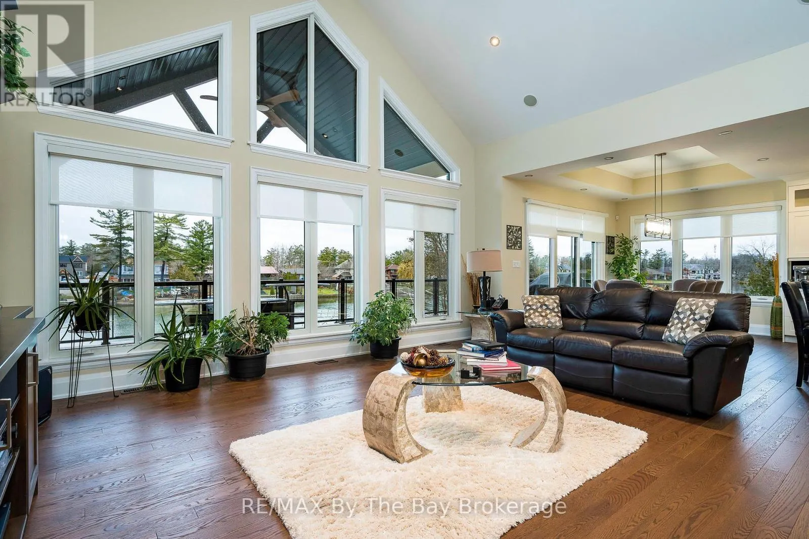 18 EDGEWATER ROAD