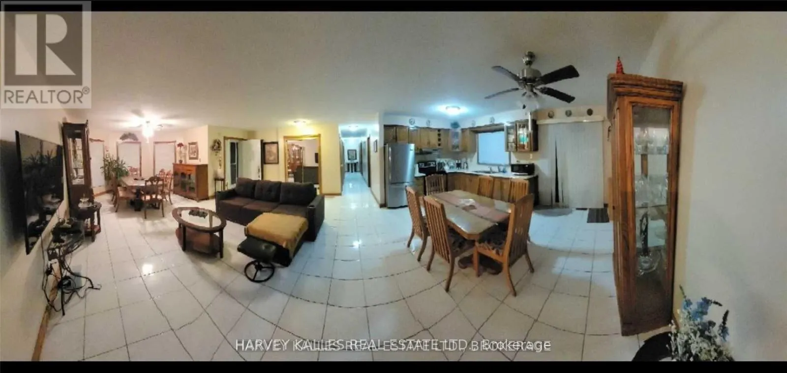 11 TWIN PINES DRIVE