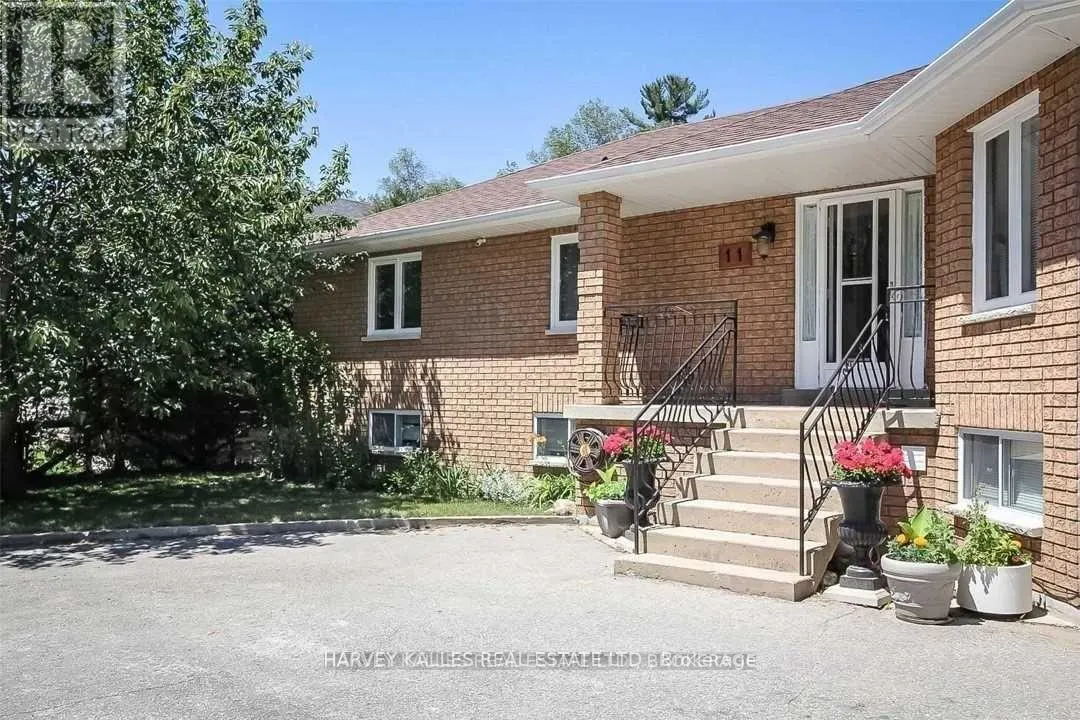 11 TWIN PINES DRIVE