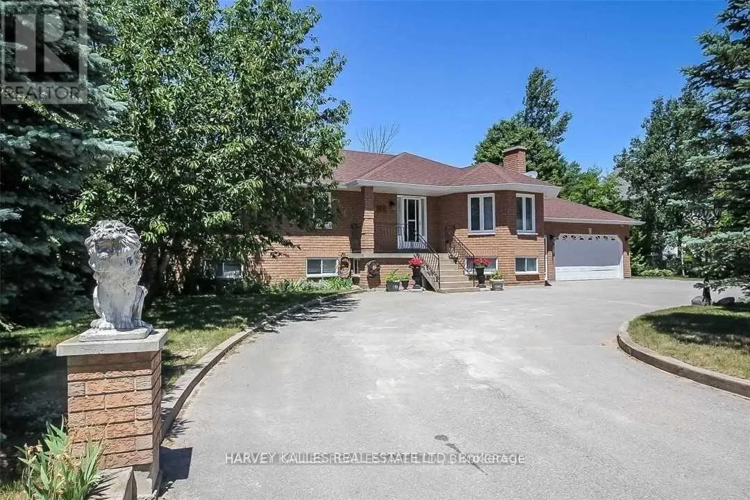 11 TWIN PINES DRIVE