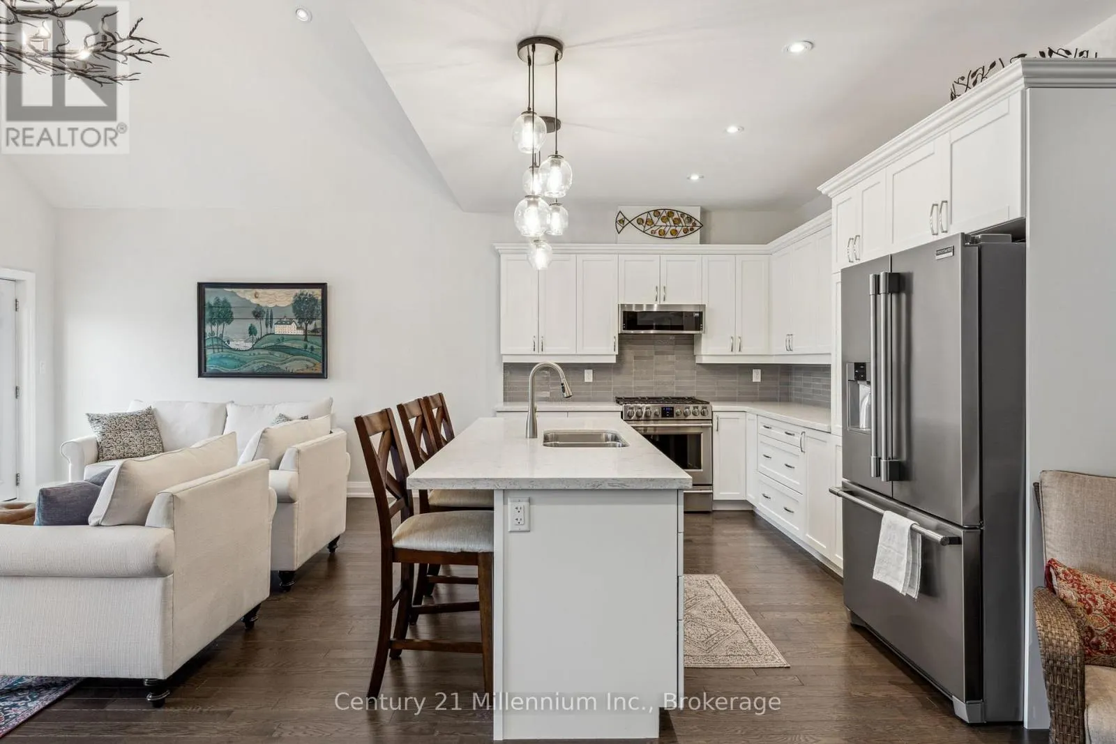 74 KARI CRESCENT
