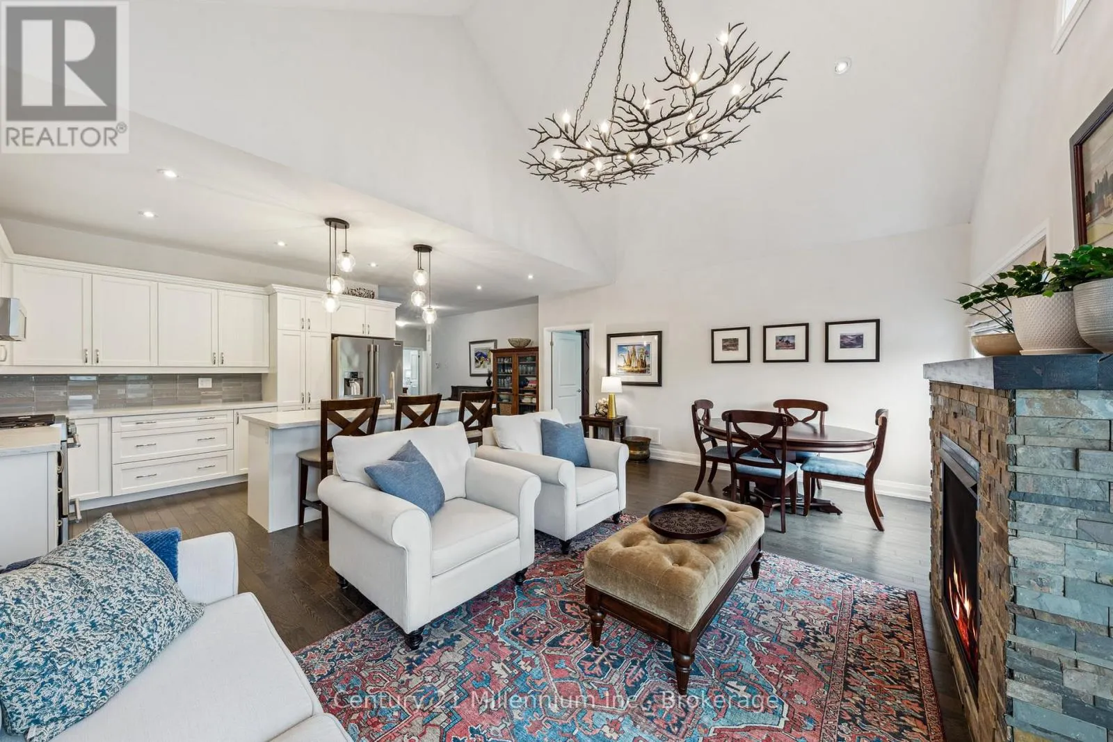 74 KARI CRESCENT