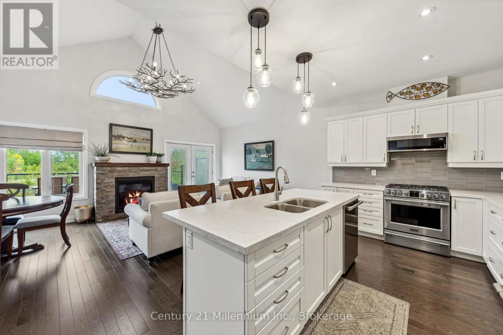 74 KARI CRESCENT