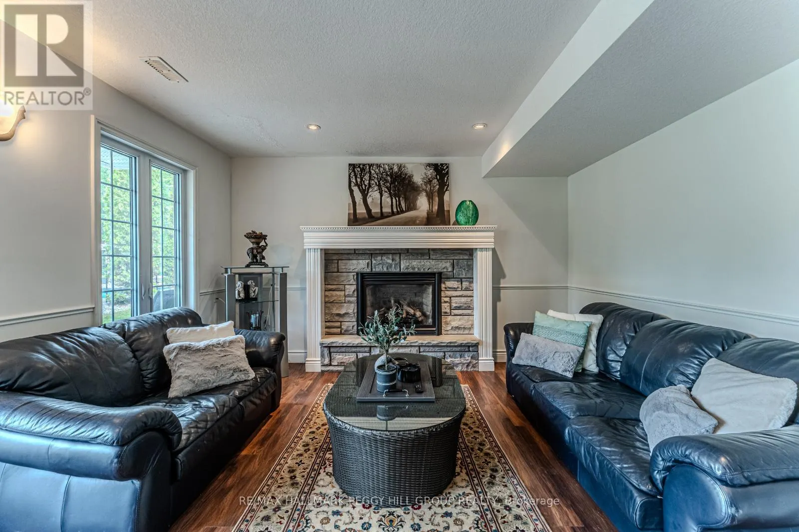 2 MILLS CIRCLE