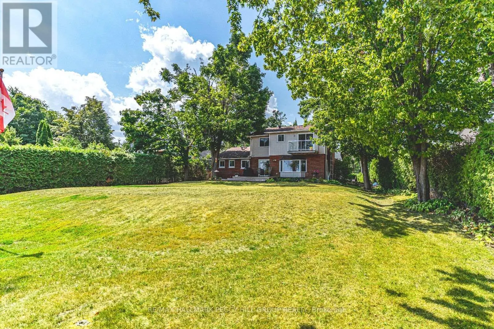 39 GRANDVIEW CRESCENT
