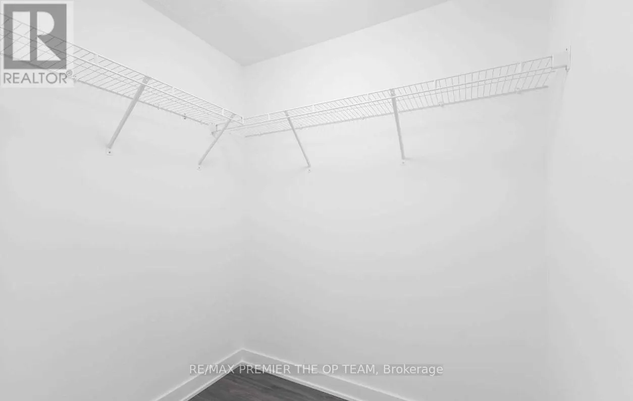 416 - 681 YONGE STREET