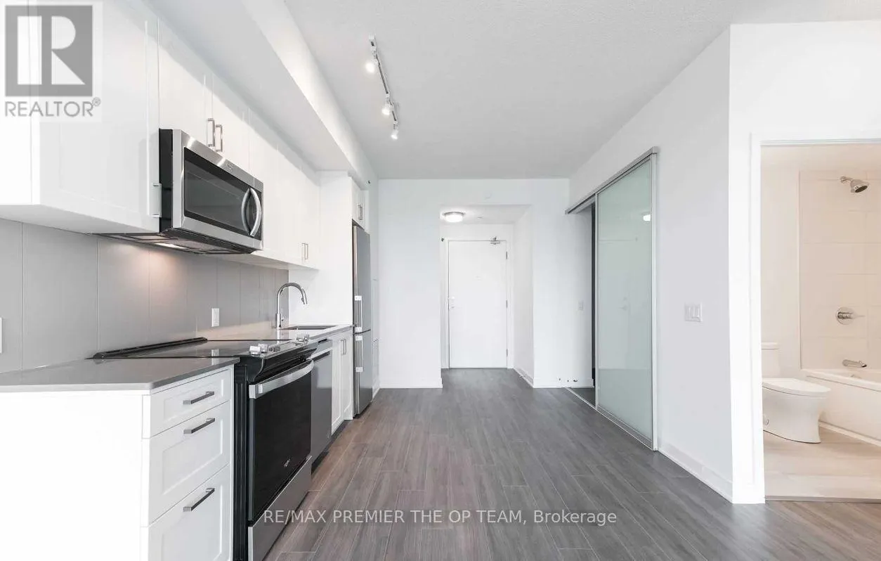 416 - 681 YONGE STREET