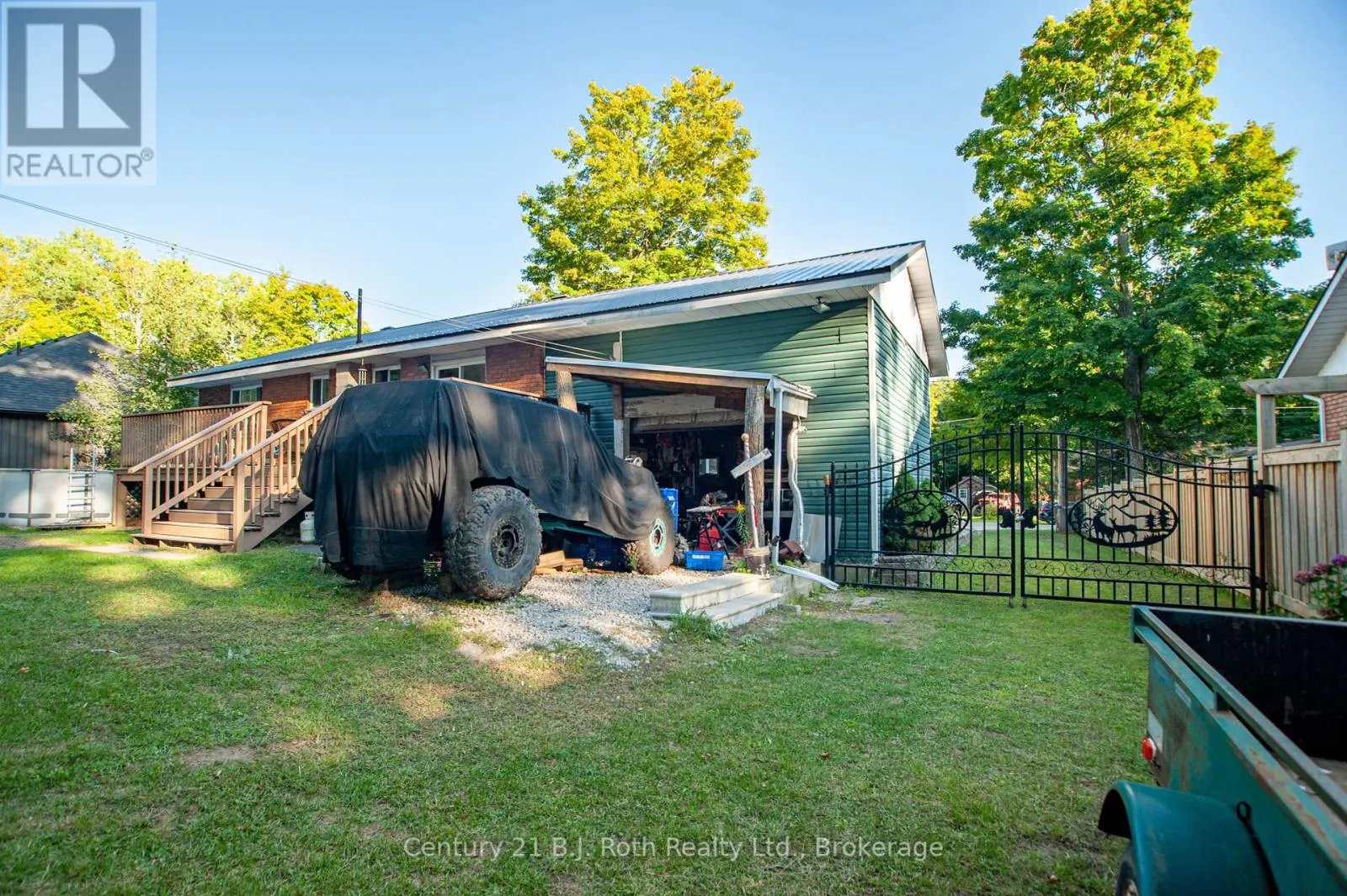 18 MUNDY AVENUE