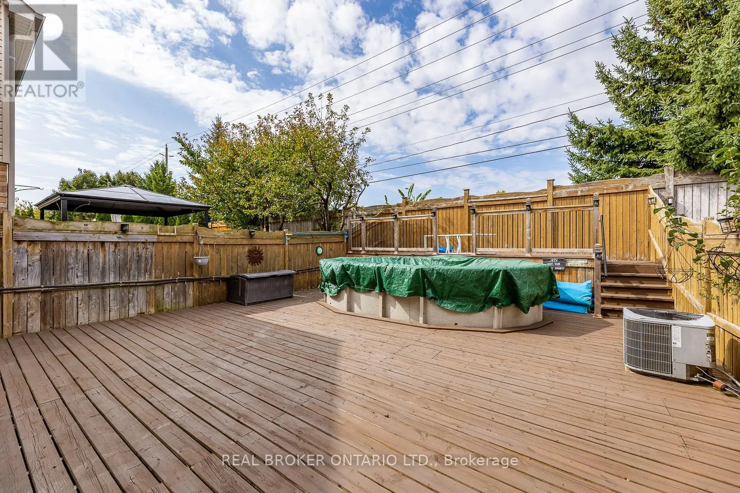 89 BENTLEY CRESCENT