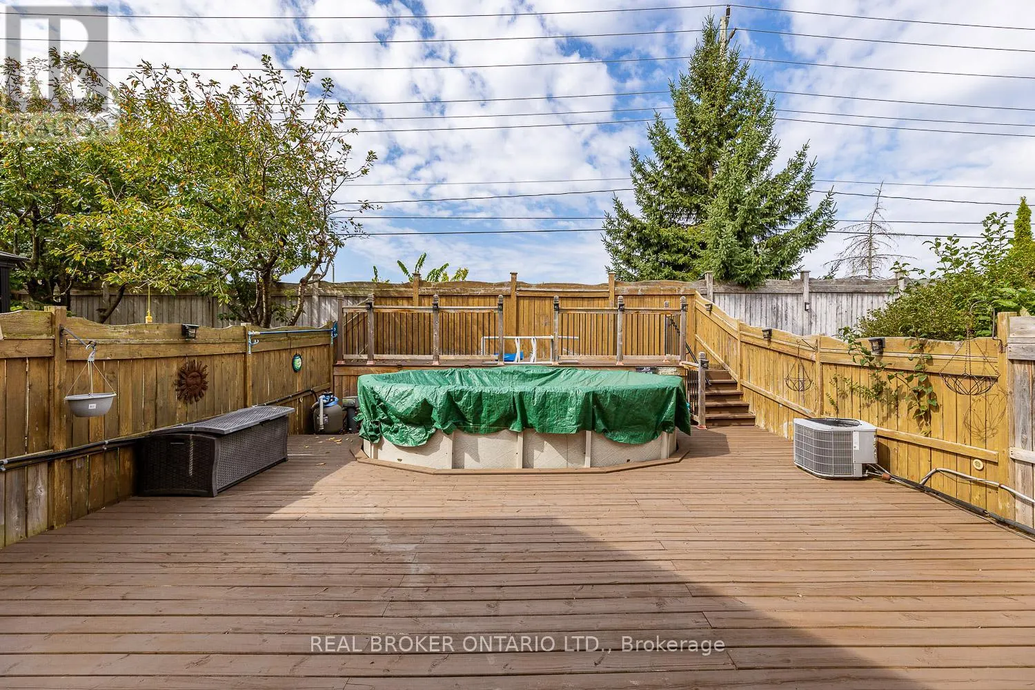 89 BENTLEY CRESCENT