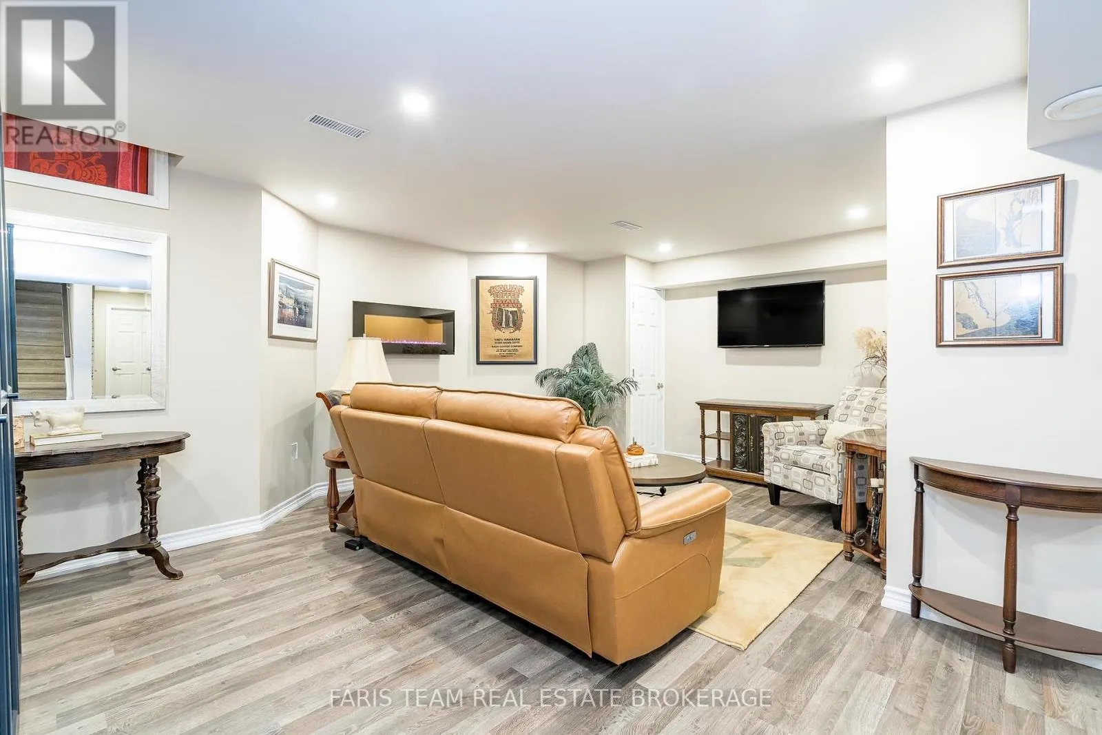 192 WYCLIFFE COVE