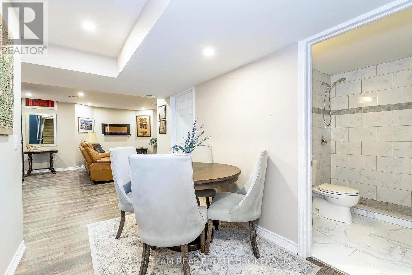 192 WYCLIFFE COVE