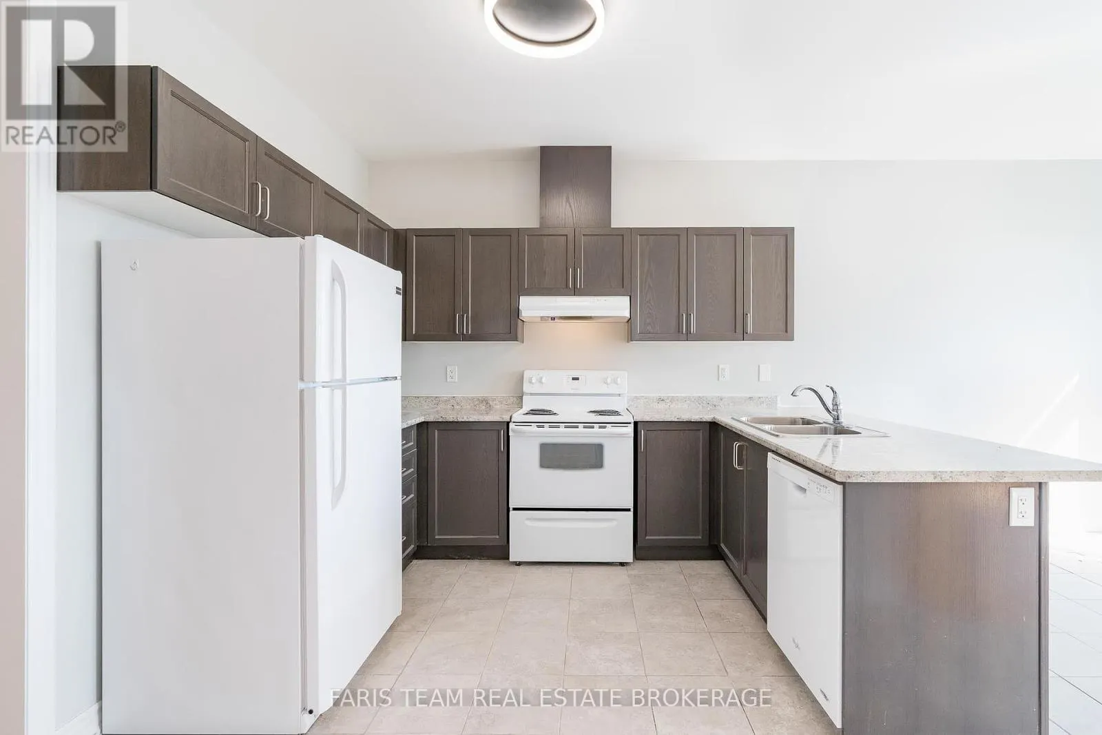 3137 EMPEROR DRIVE