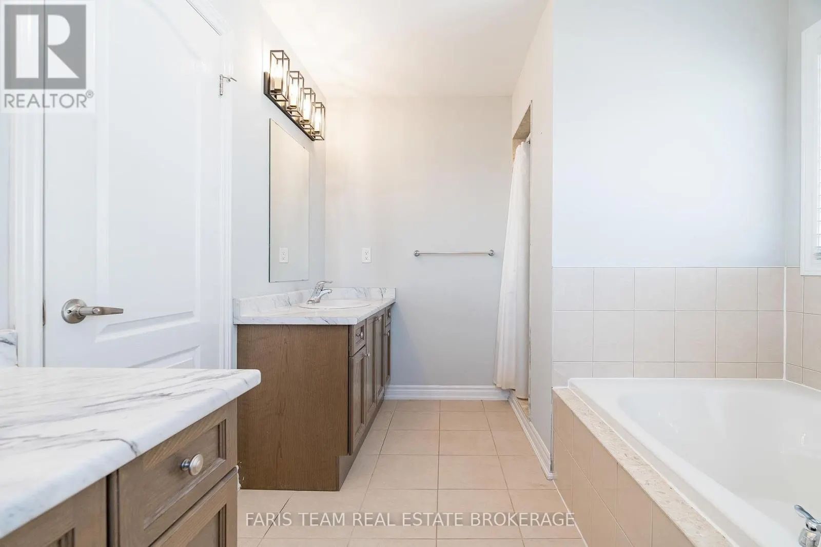 3137 EMPEROR DRIVE