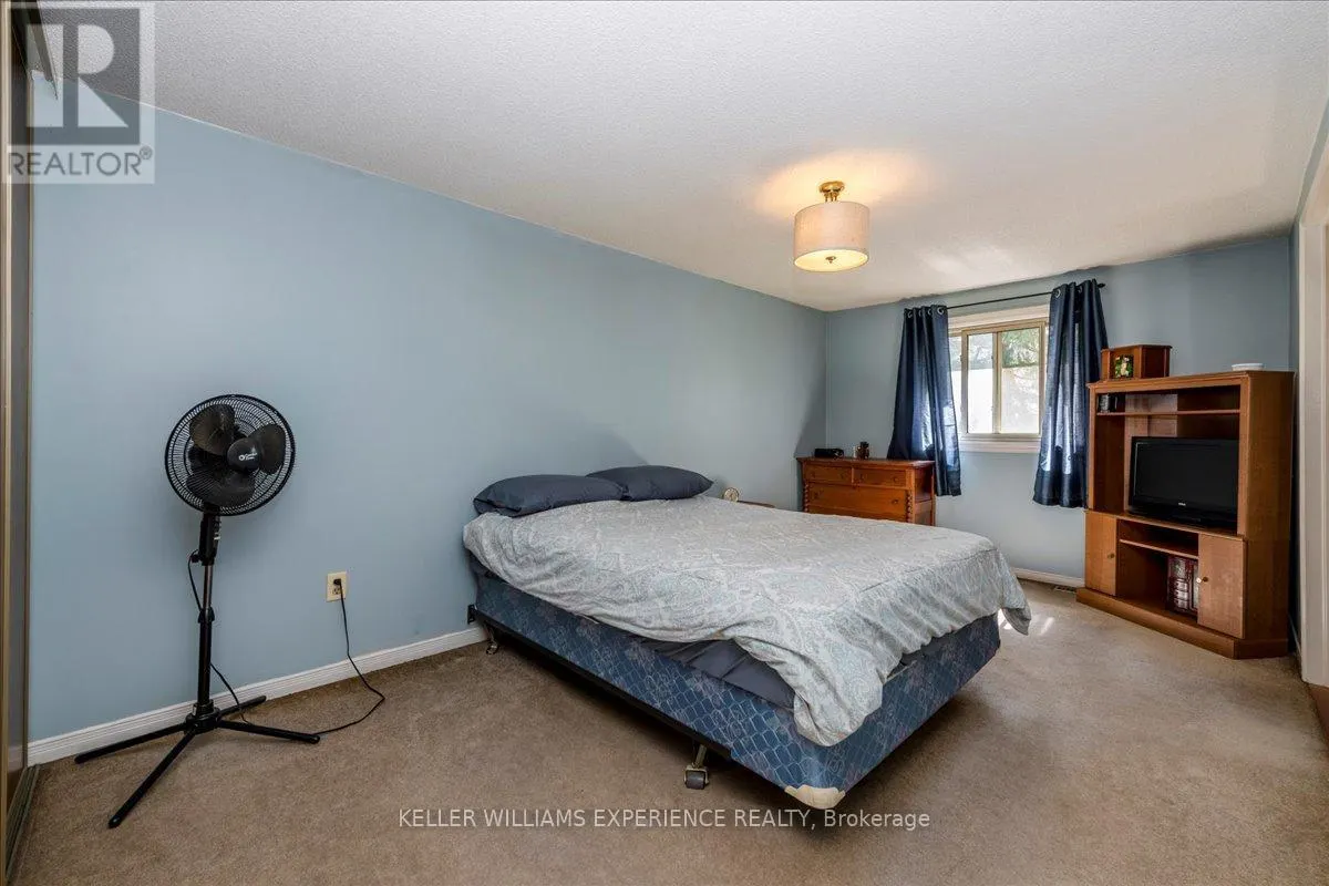 15 SHADOWOOD ROAD