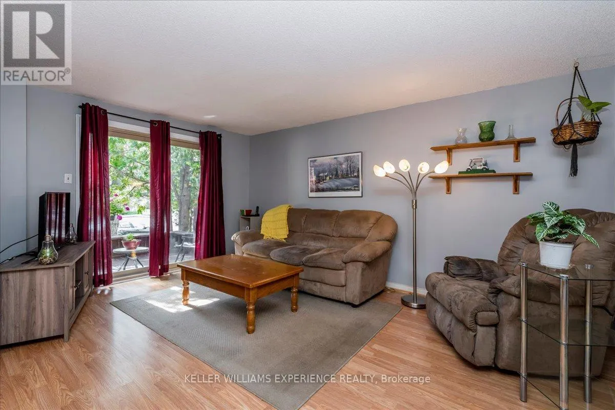 15 SHADOWOOD ROAD