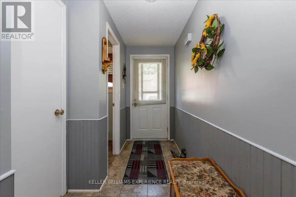 15 SHADOWOOD ROAD