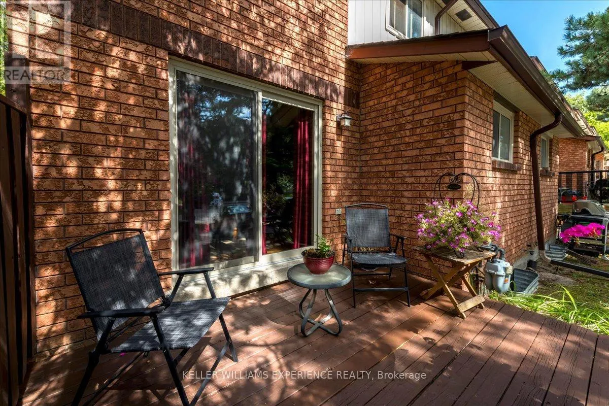 15 SHADOWOOD ROAD