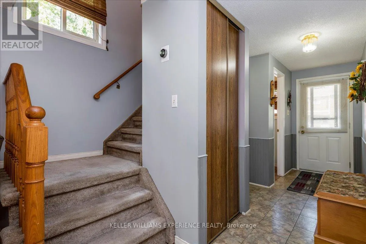 15 SHADOWOOD ROAD