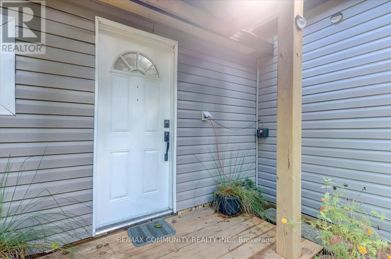 4294 CANAL ROAD