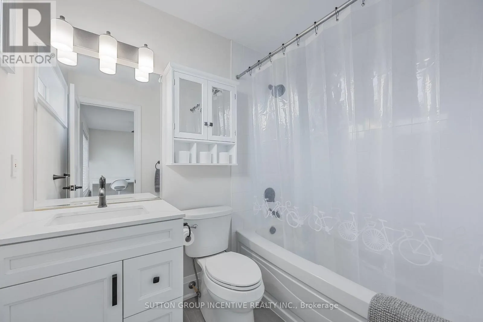 8 - 19 WHITE OAKS ROAD