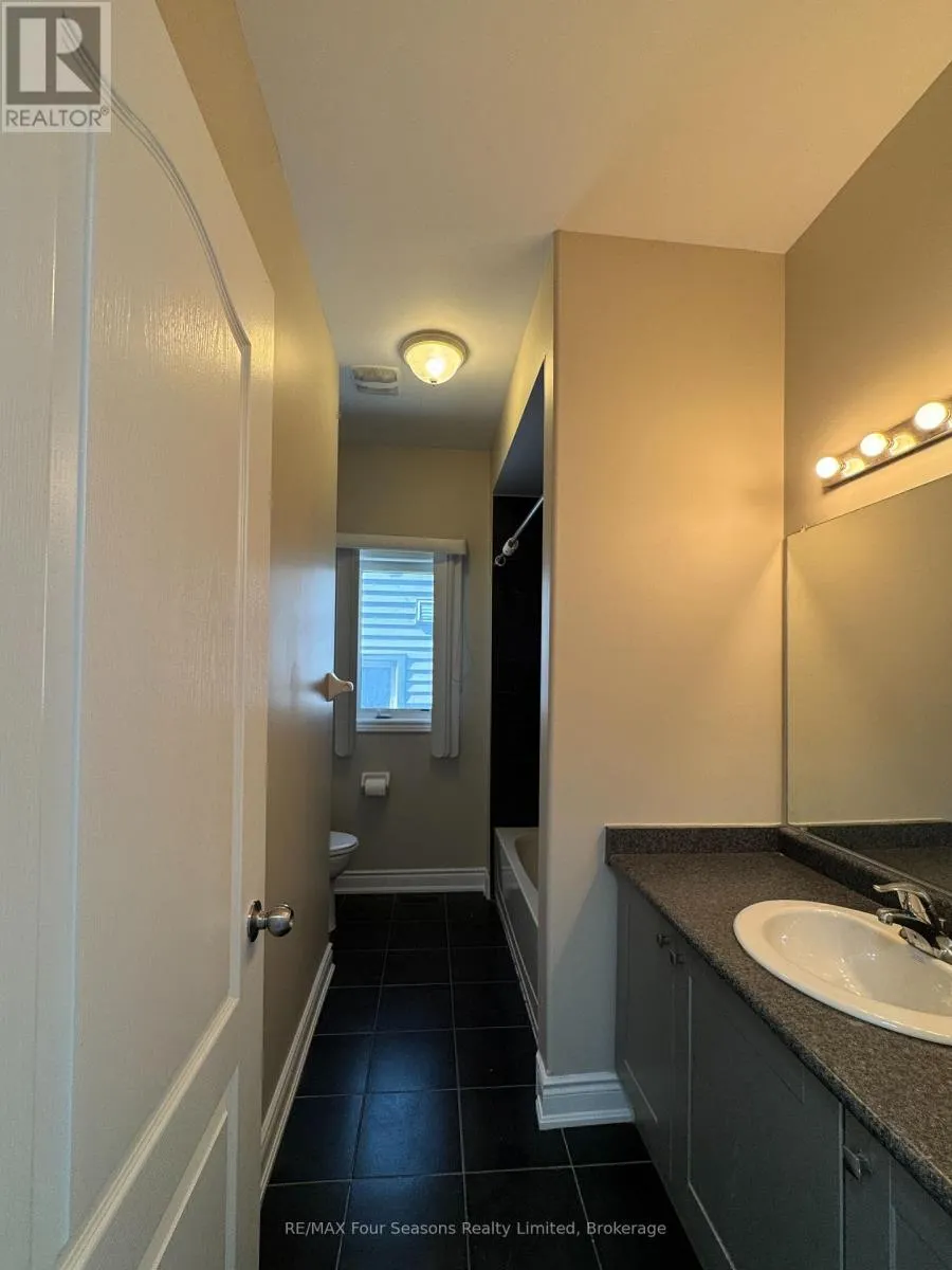 UPPER - 21 COOPER STREET, #UPPER