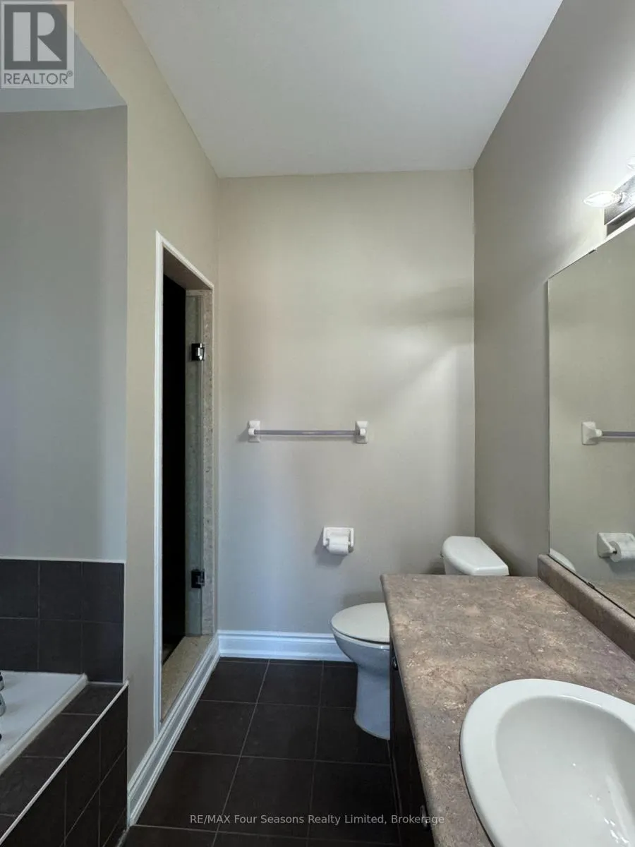 UPPER - 21 COOPER STREET, #UPPER