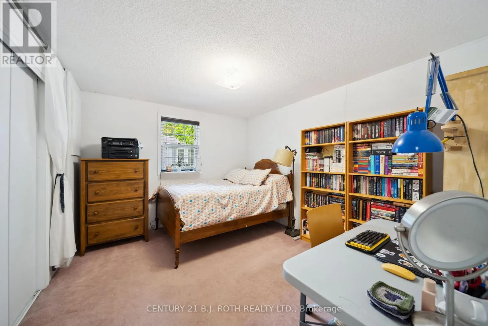 4117 ASH CRESCENT
