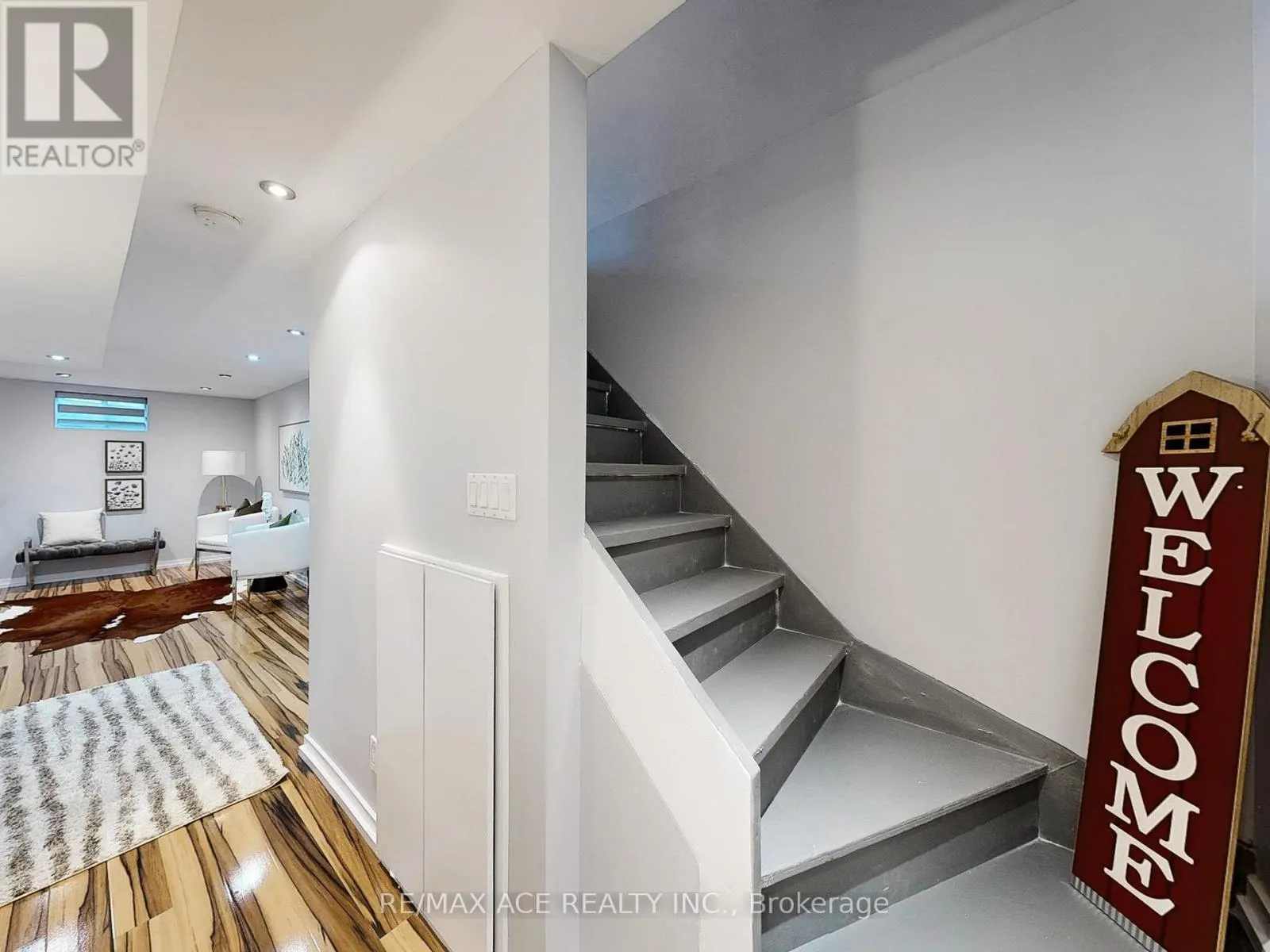 40 GADWALL AVENUE