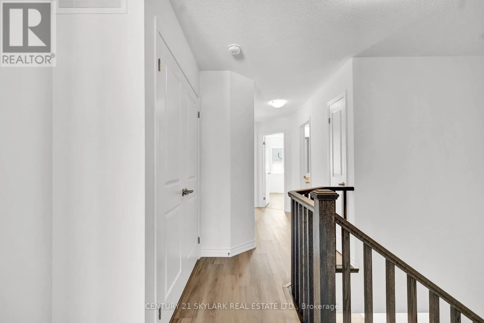 13 VINEWOOD CRESCENT